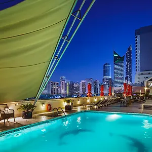 5* Hotel Corniche